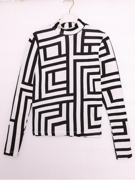 Half Neck Labyrinth Pattern Blouse -White