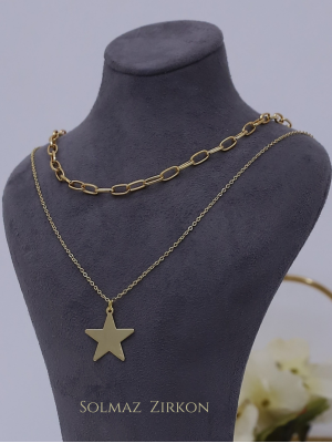 Star Shaped Necklace -Gold