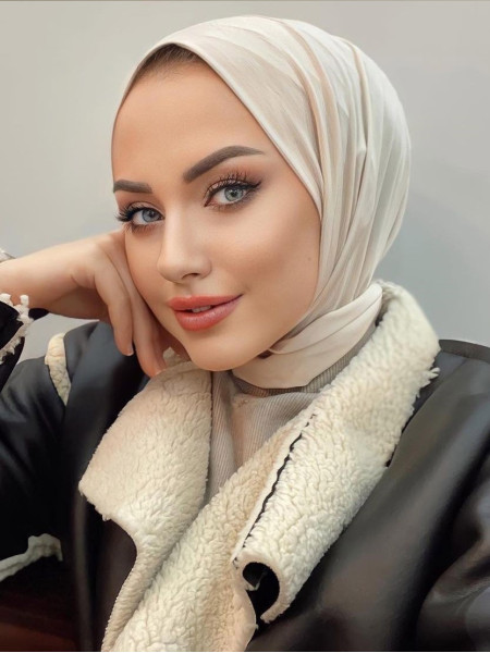 Sendy Kumaş Çıtçıtlı Hijab Şal -Bej
