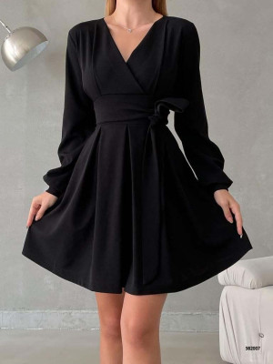 Beli Bağıcıklı Kruvaze Yaka Elbise -Black