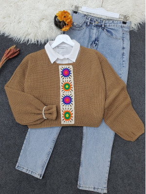 Knitted Embroidery Patterned Crop Sweater -Mink color