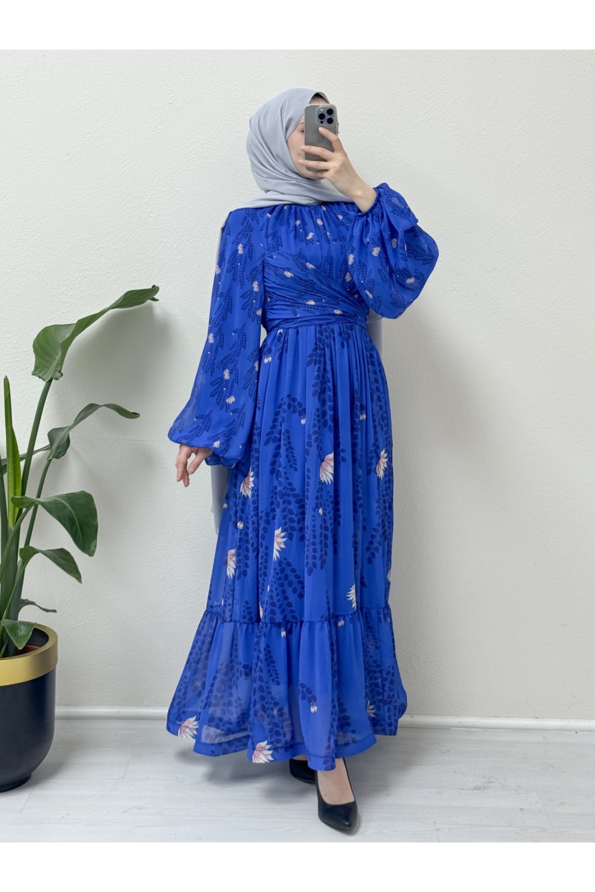 Gathered at Waist and Neck, Balloon Sleeve Lined Chiffon Dress  -Saxe 
