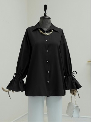 Shirt with gathered sleeves and pleated back  -Black