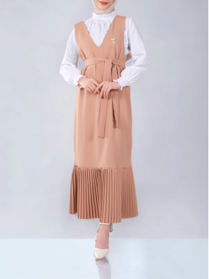 Skirt Pleated Belted Gilet -Mink color