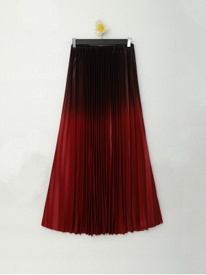 Gradient Color Gradient Pleated Lacquered Skirt  -Maroon
