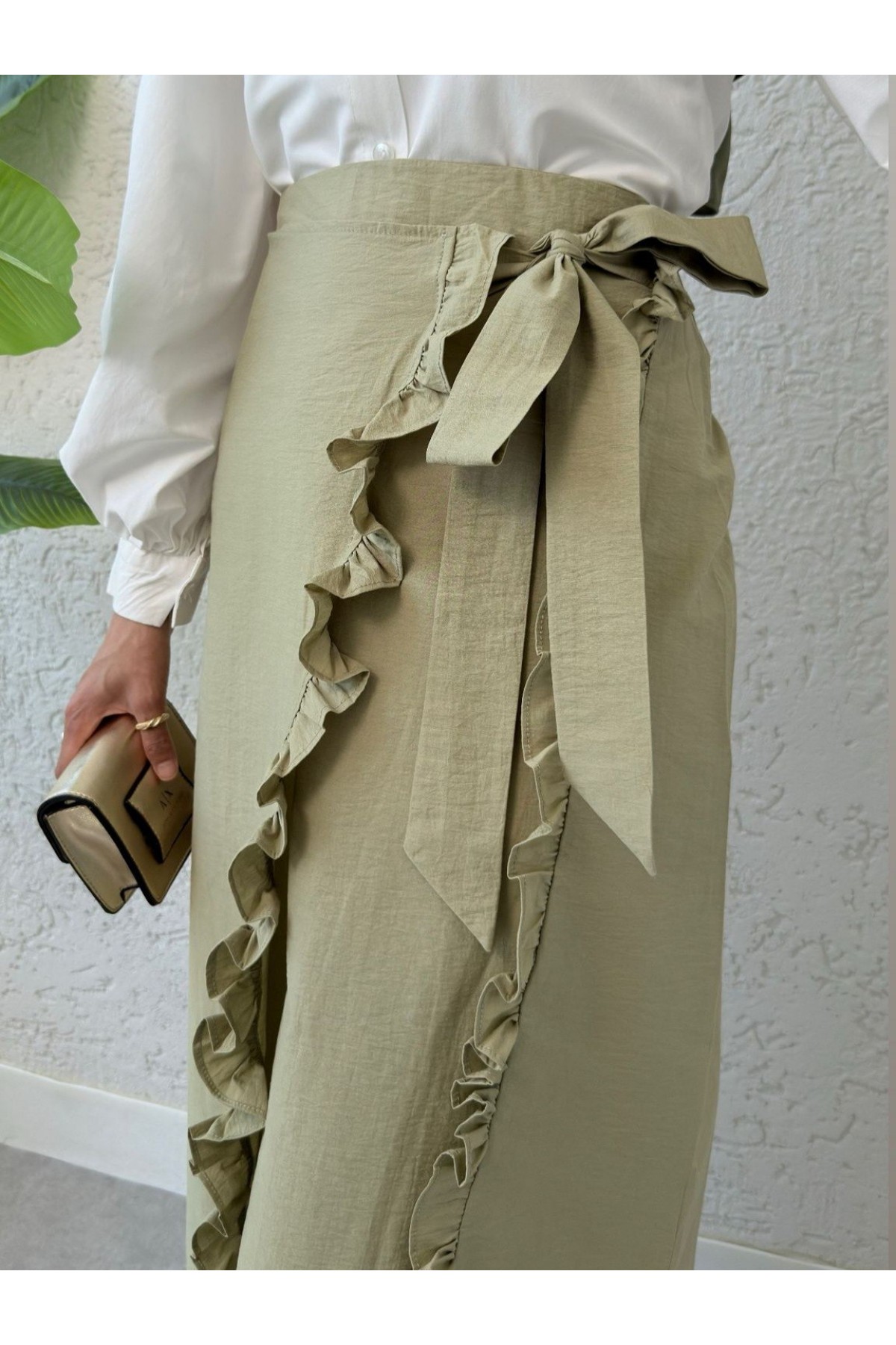 Tied Waist Double Layer Slit Ruffle Skirt -Cagla Green