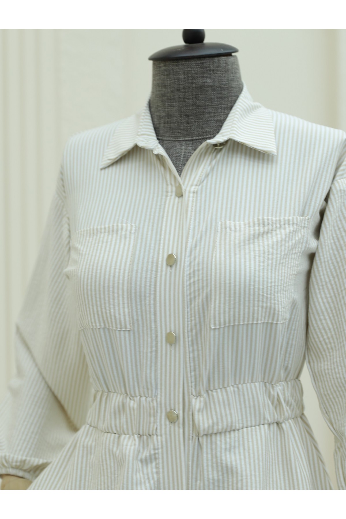 Striped Dress with Elastic Waist and Buttons - Beige detay görseli