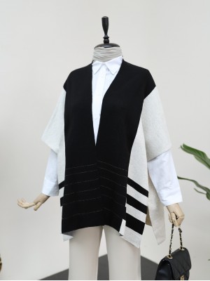 Short Sleeve Knitwear Poncho with Side Slits -Stone