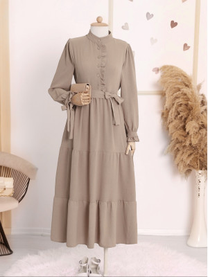 Kolları Bağcıklı Kemerli Yarım Düğmeli Ayrobin Elbise -Bej