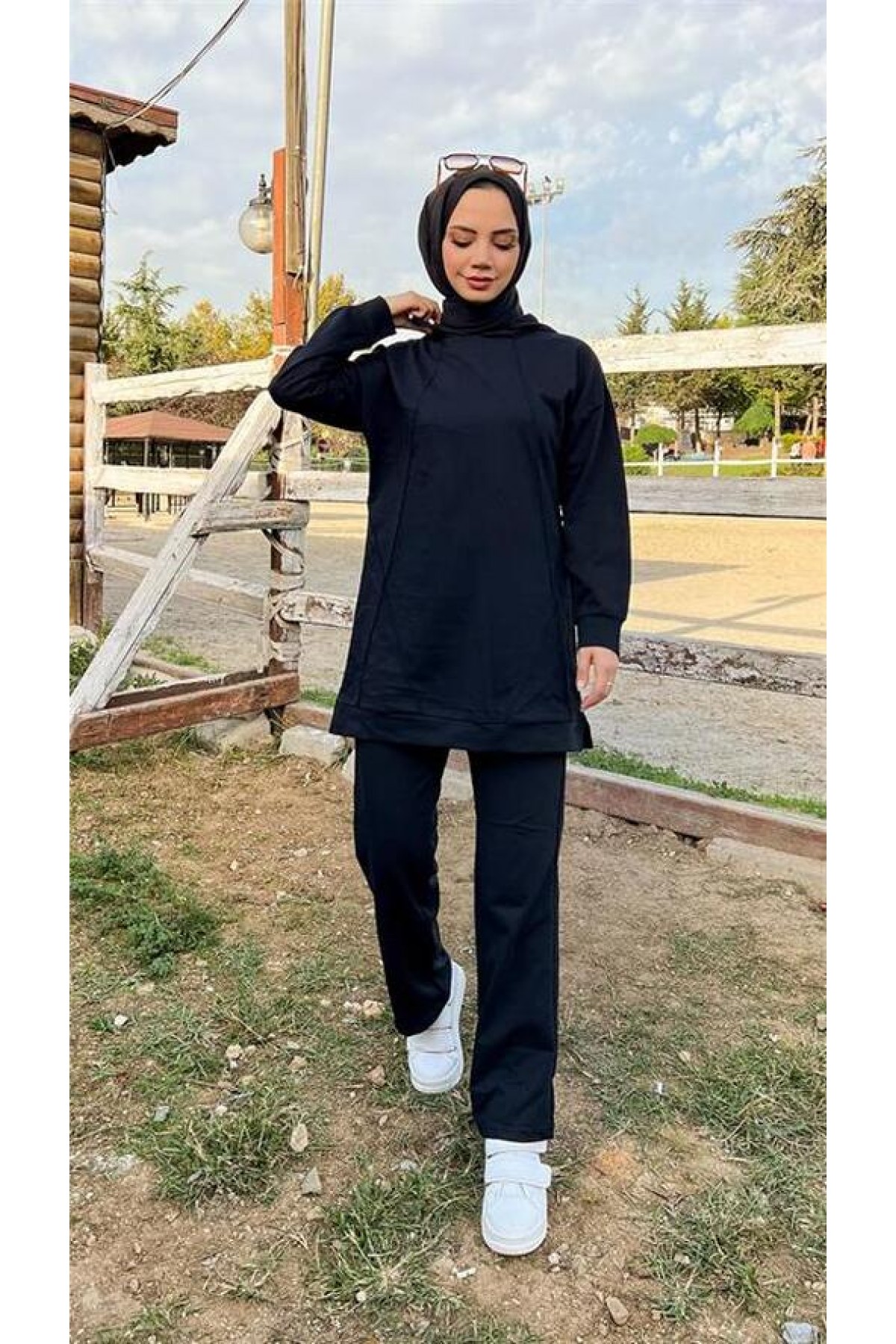 Kapşonlu O Yaka Sade Basic İkili Eşofman Spor Takımı 