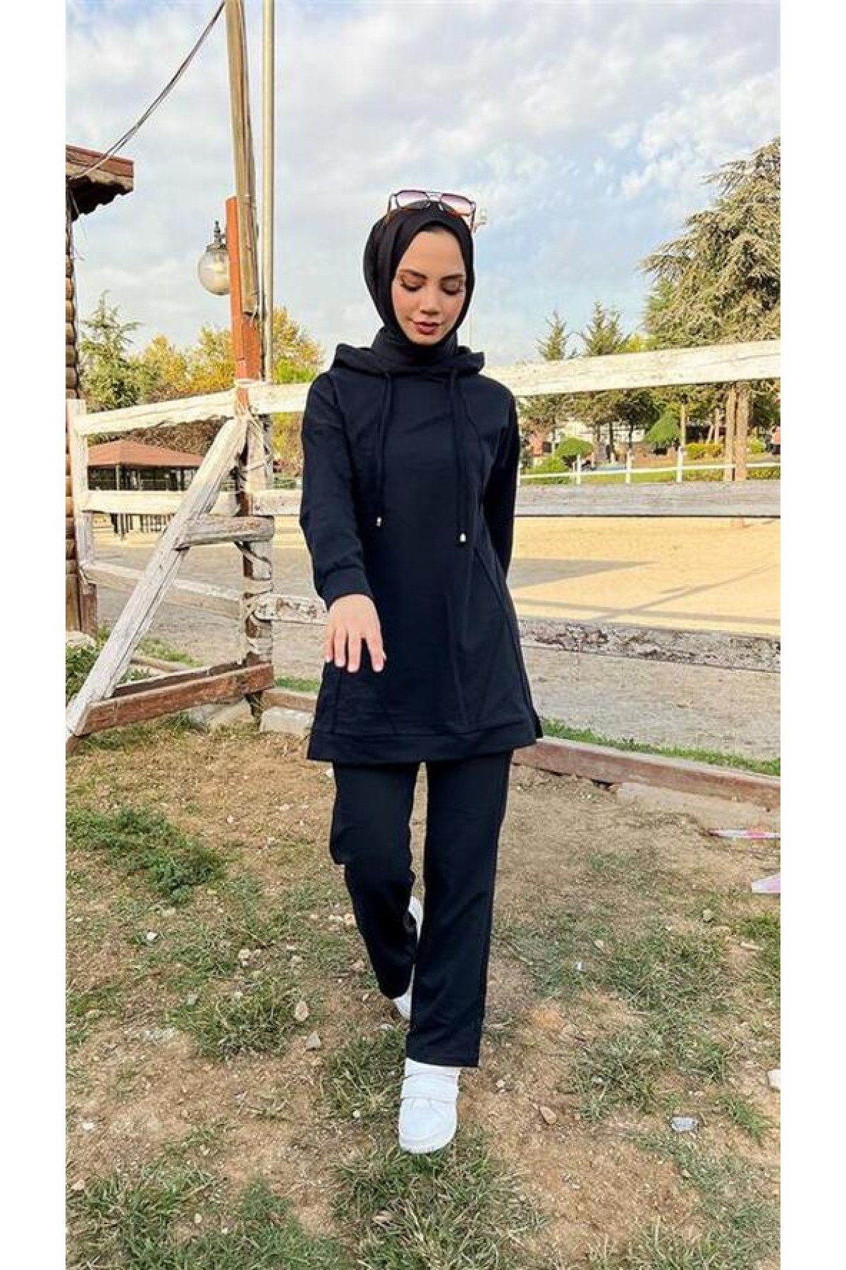 Kapşonlu O Yaka Sade Basic İkili Eşofman Spor Takımı 