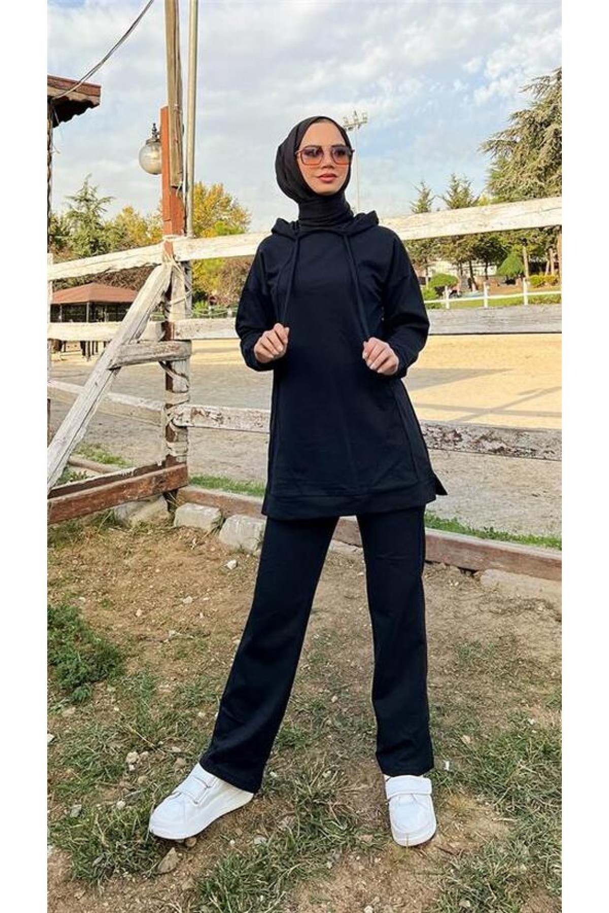 Kapşonlu O Yaka Sade Basic İkili Eşofman Spor Takımı 