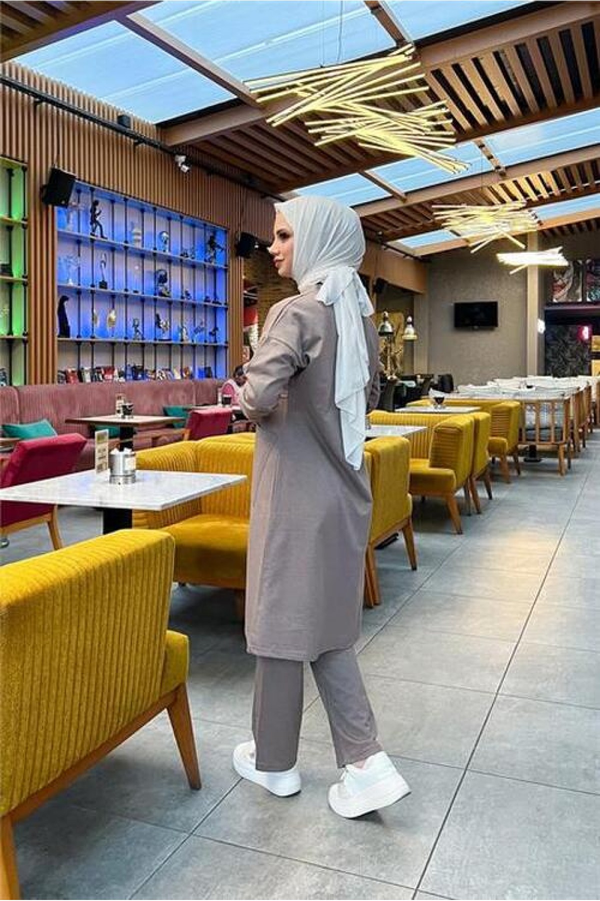 Simple Basic Long Tunic and Pants Two-Piece Sport Set with Two Front Pockets