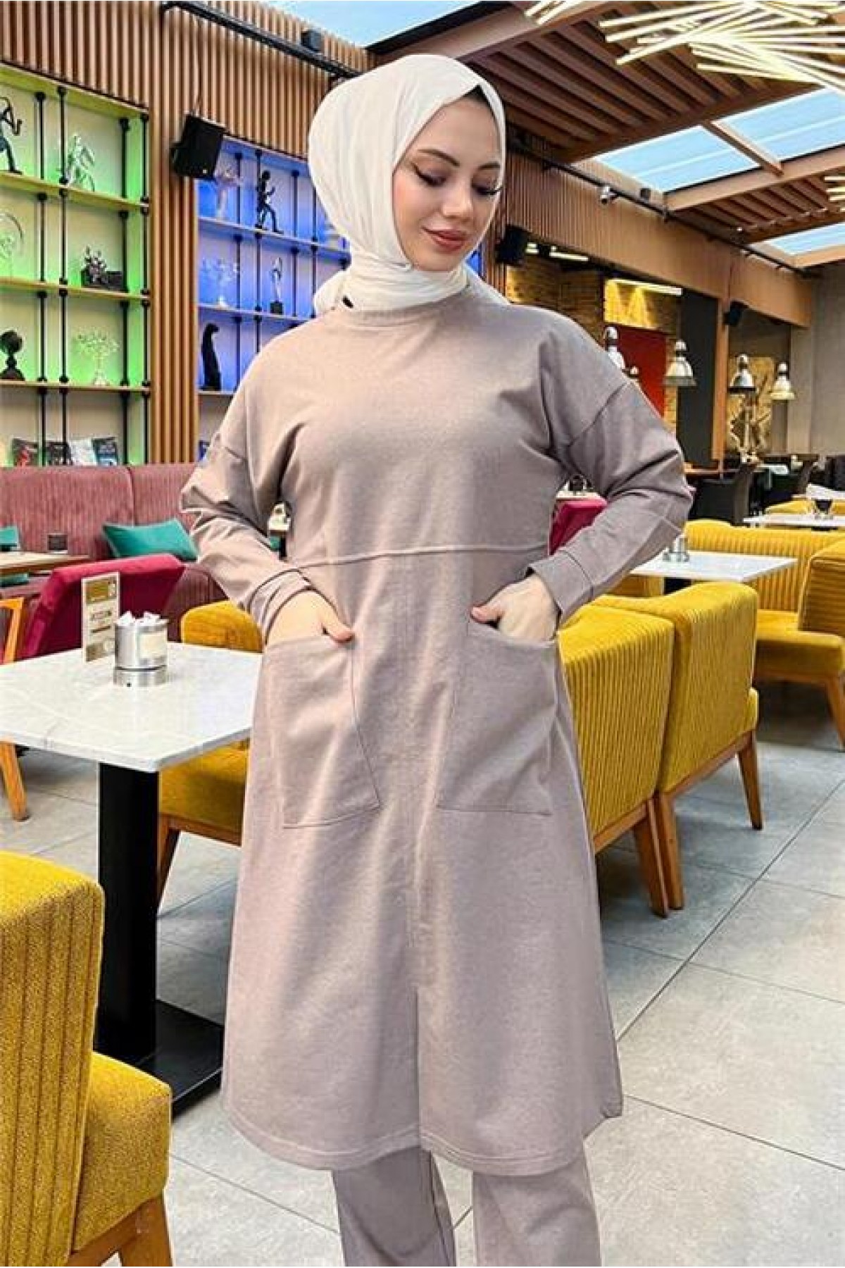 Simple Basic Long Tunic and Pants Two-Piece Sport Set with Two Front Pockets