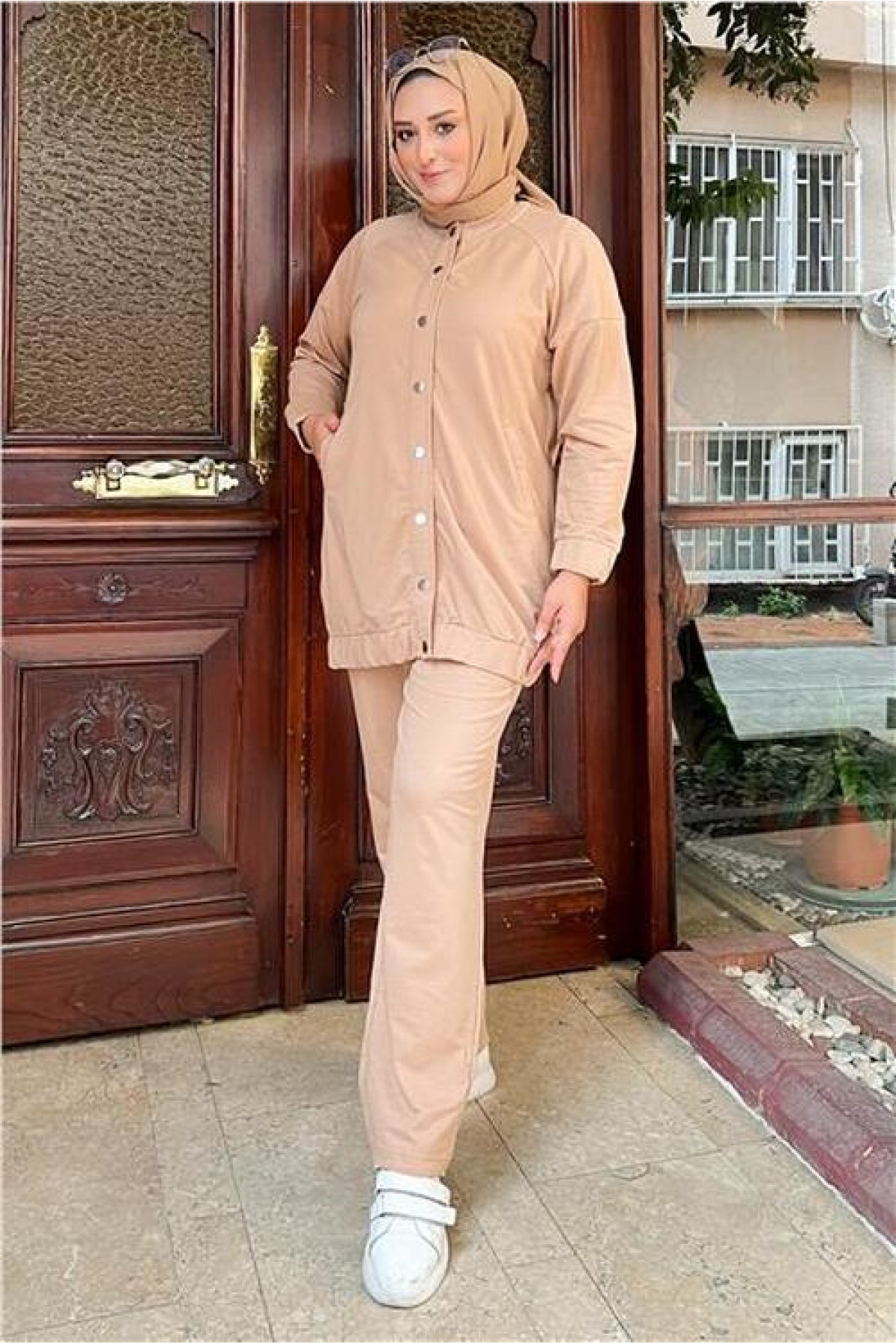 Two-Piece Simple Basic Tracksuit Sport Set with Snap Buttons and Side Pockets