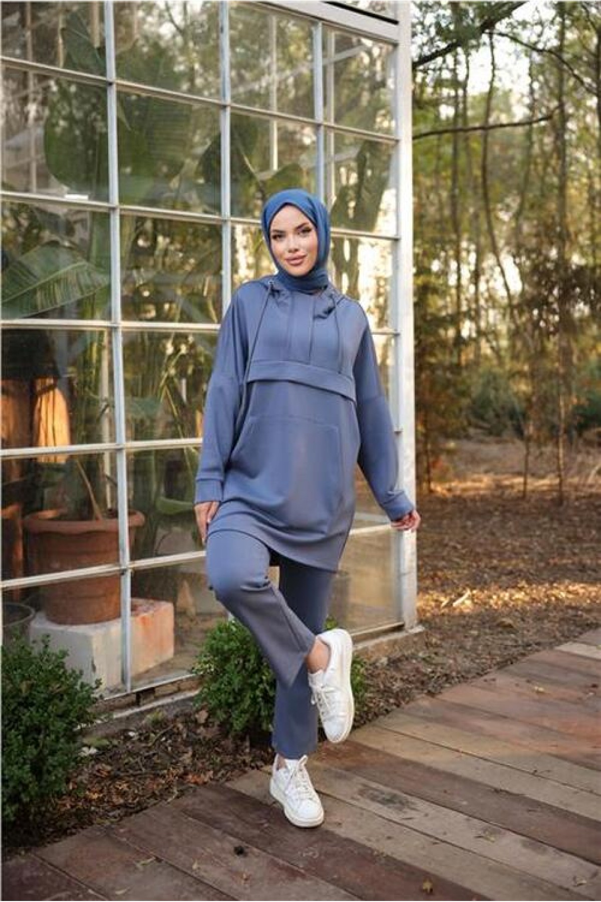 Kapşonlu Kanguru Cepli Sweat