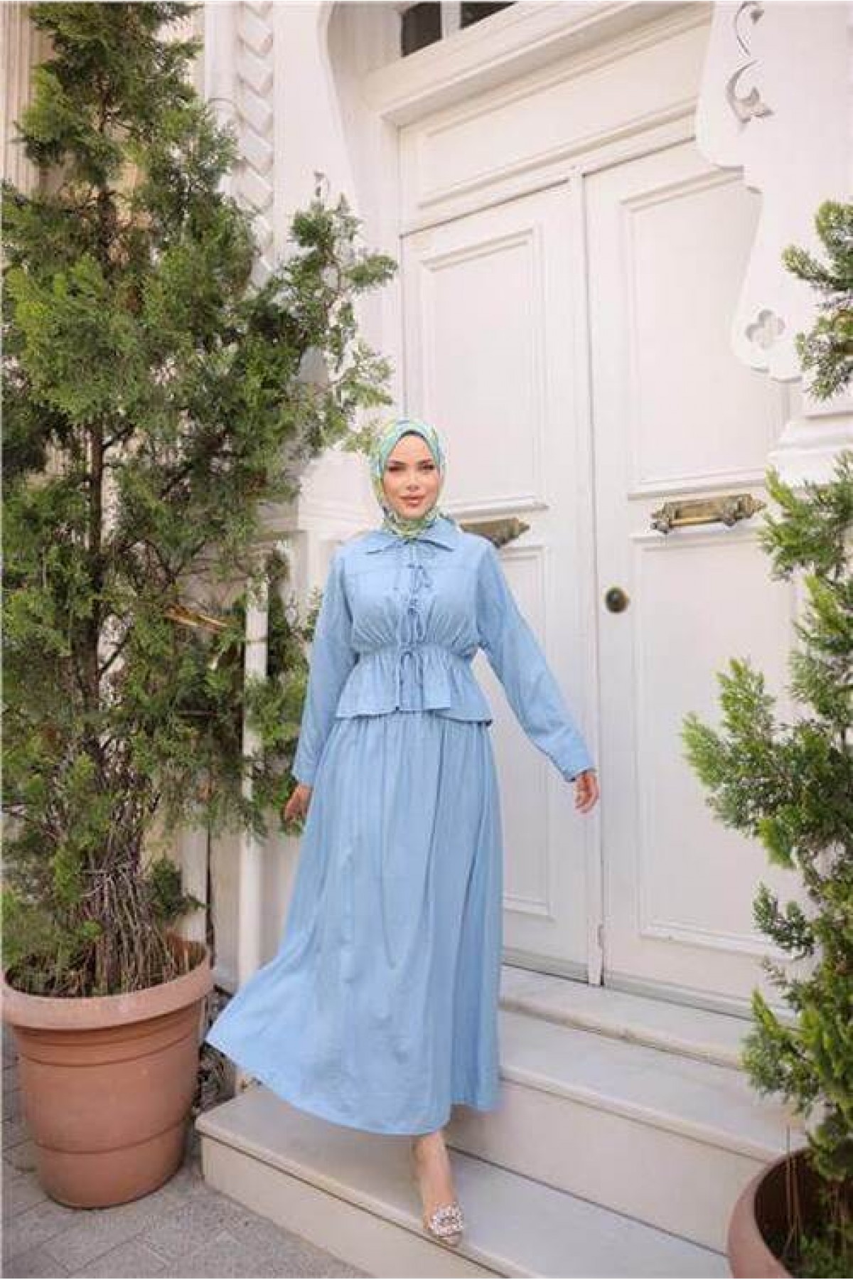 Shirt Collar Gathered, Lace-Up Short Tunic and Flowy Skirt Set