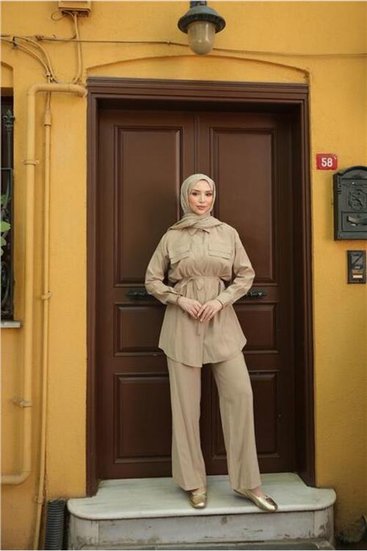 Shirt Collar, Drawstring Waist, Short Tunic, Two-Piece Hijab Tracksuit Set