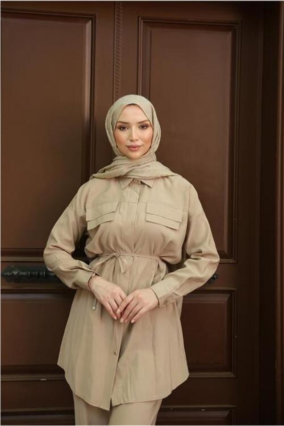 Shirt Collar, Drawstring Waist, Short Tunic, Two-Piece Hijab Tracksuit Set