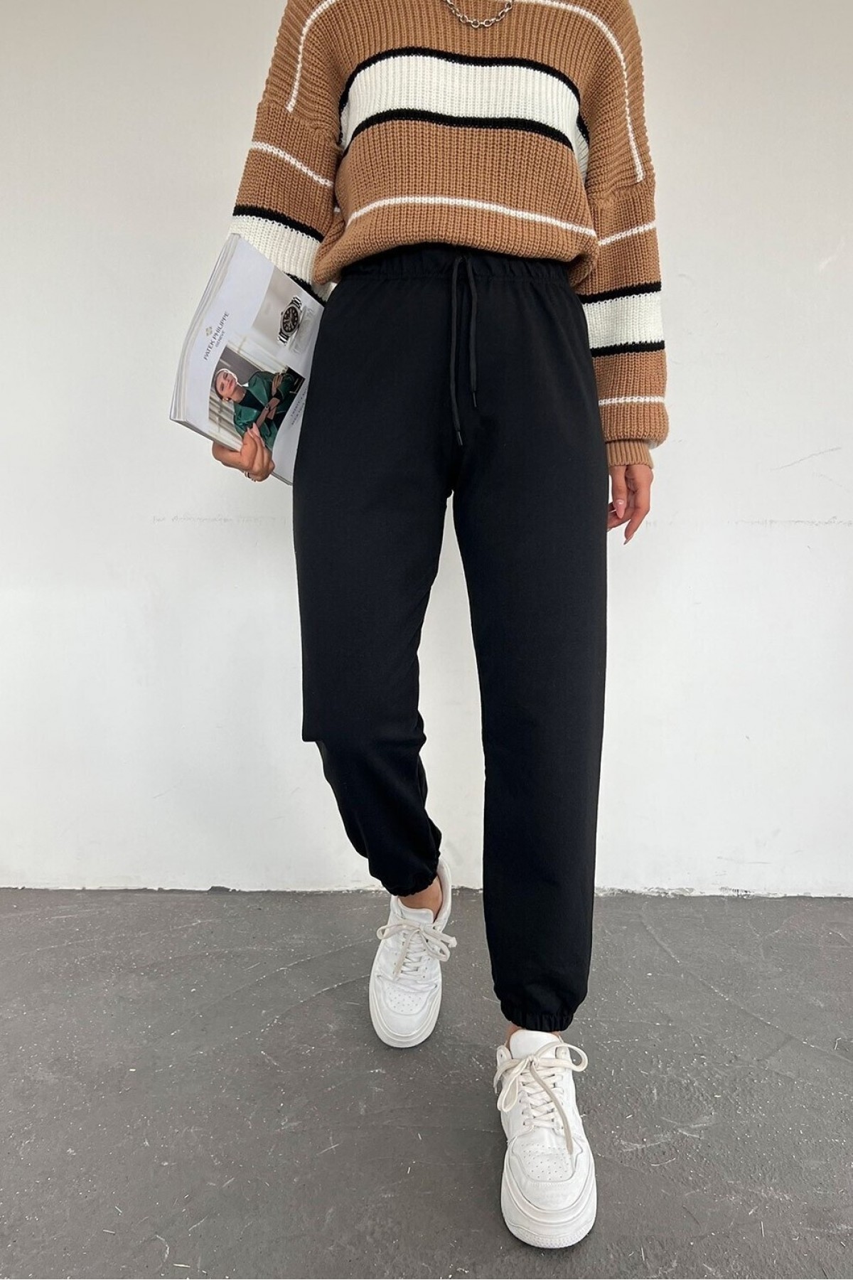 Lace-Up Waist Sweatpants -Black