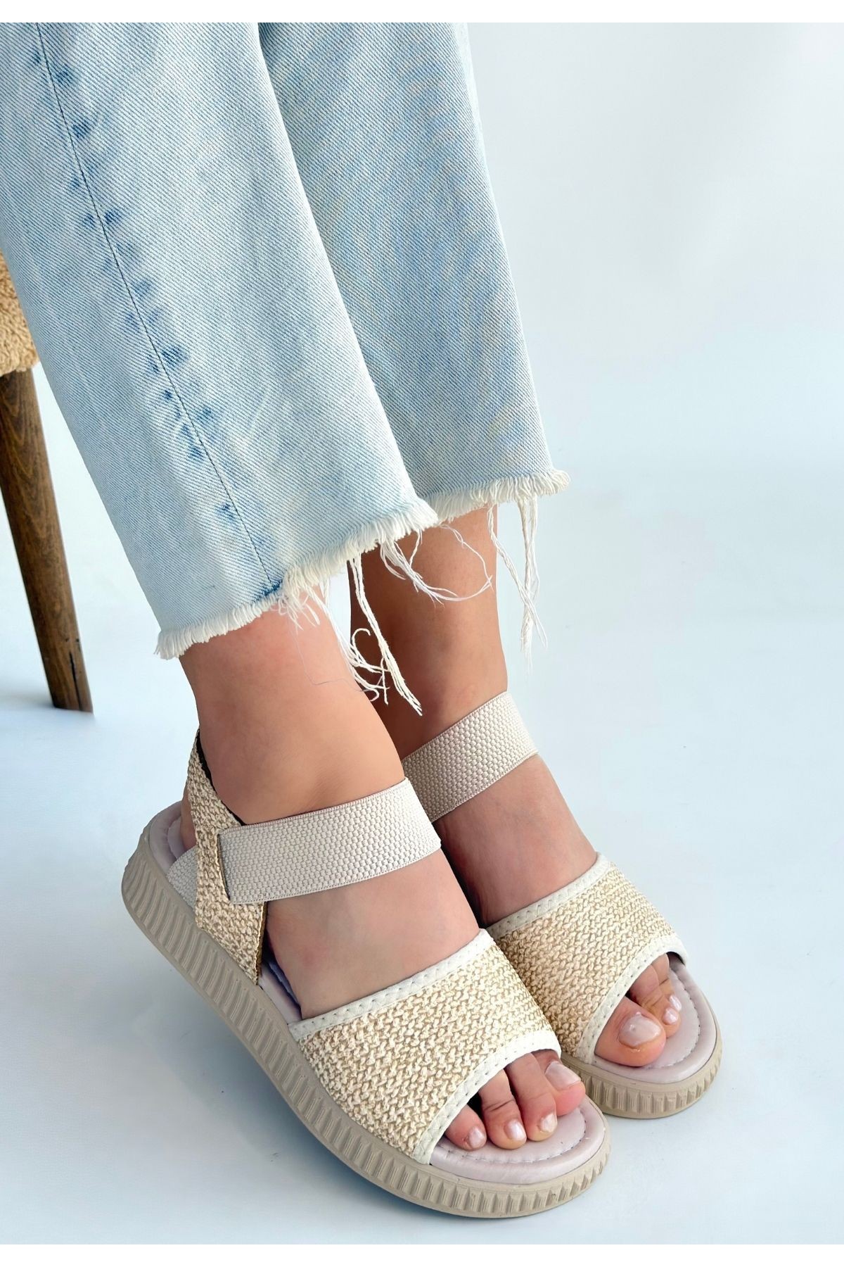 Jake Beige Woven Leather Sandals