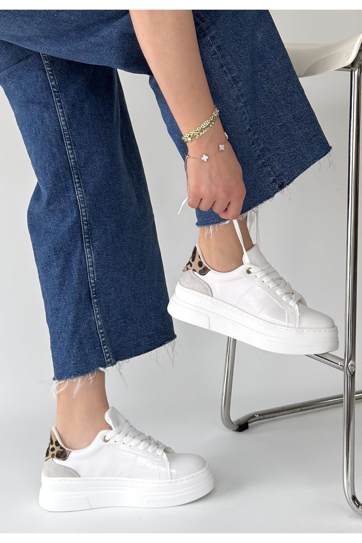 Jetan White Patent Leather Lace-up Sneakers