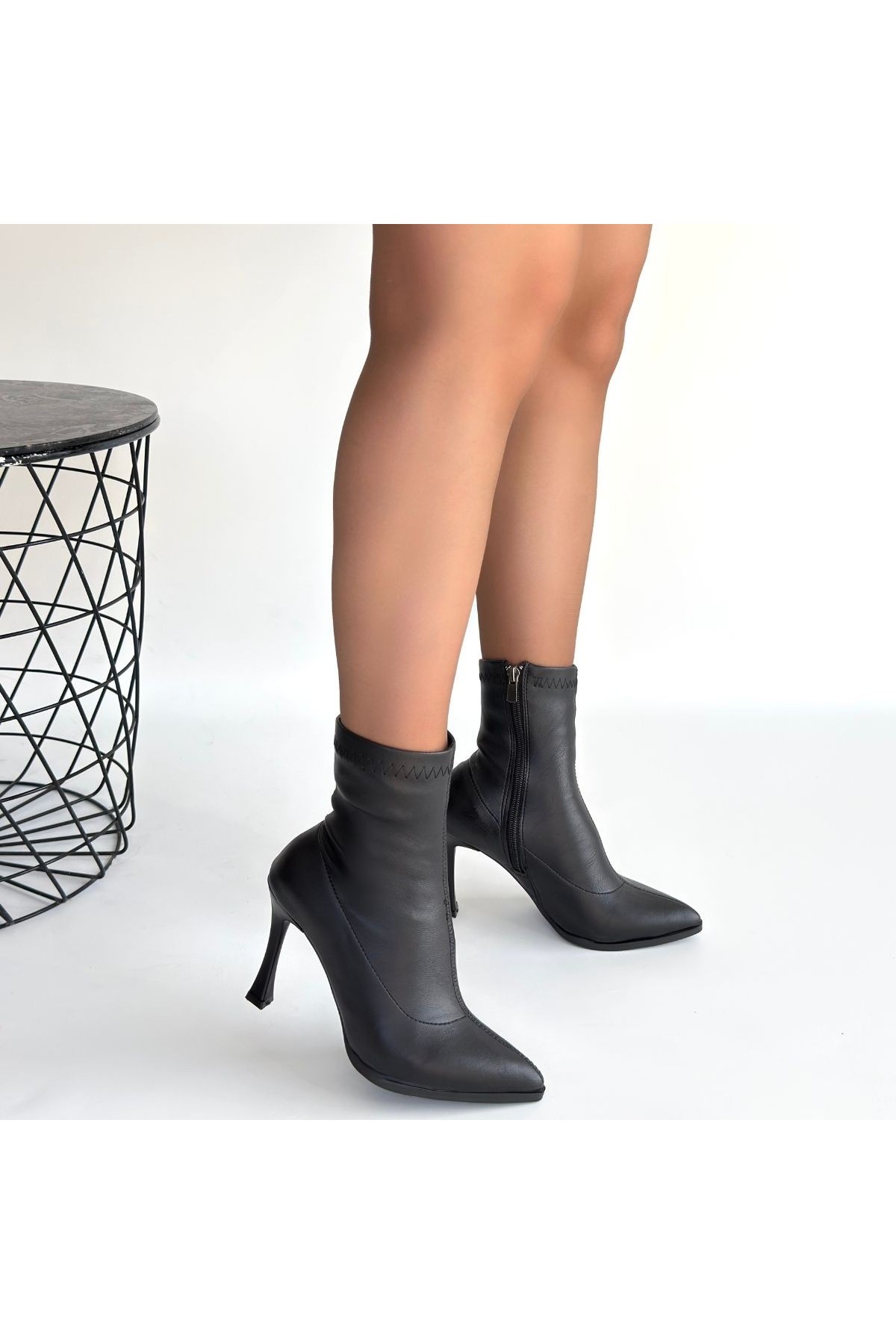 Orjen Black Leather Stretch Heel Boots