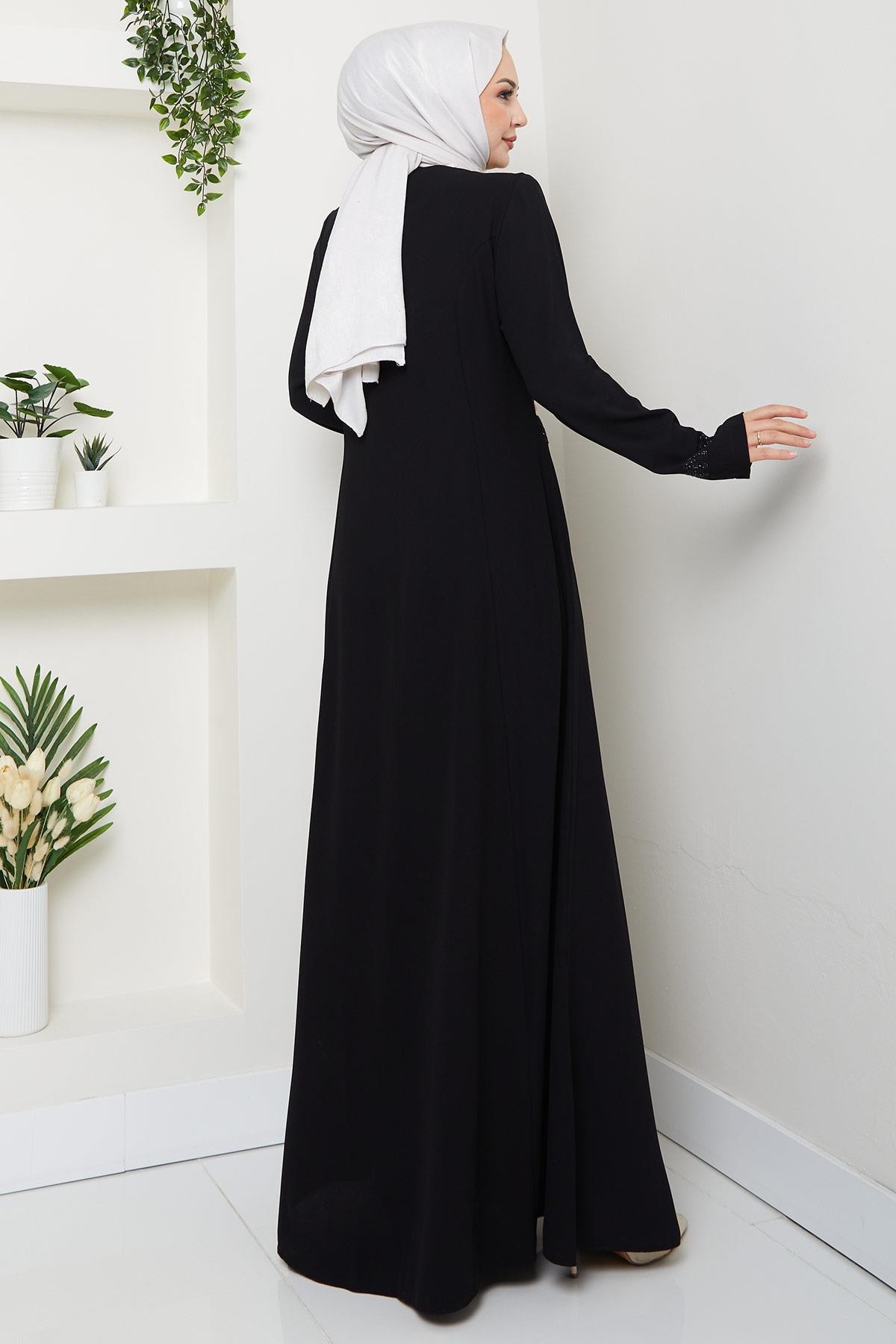 Black Abaya with Stone Detail on Collar and Cuffs HM2802