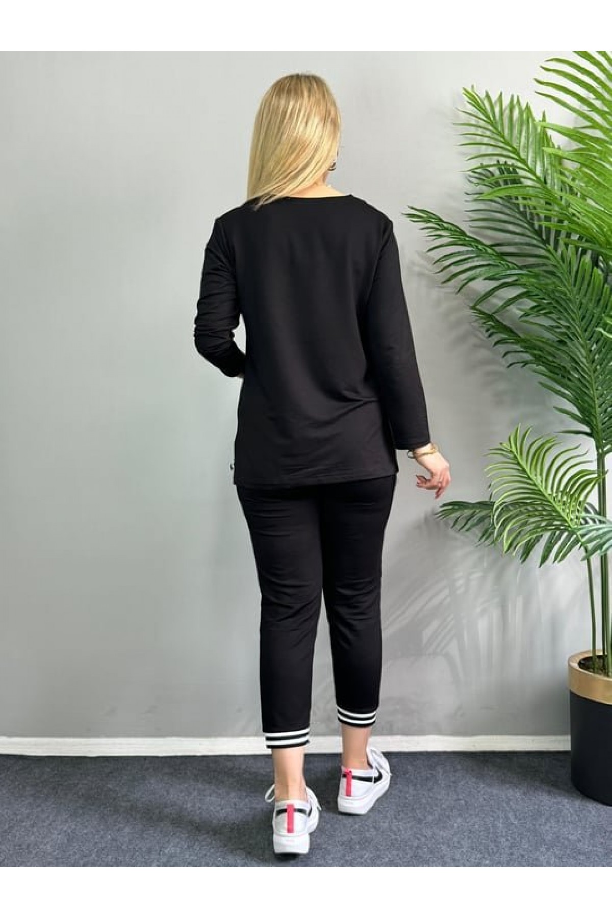 Women's New Season Long Sleeve Rib Detail Two Piece Suit