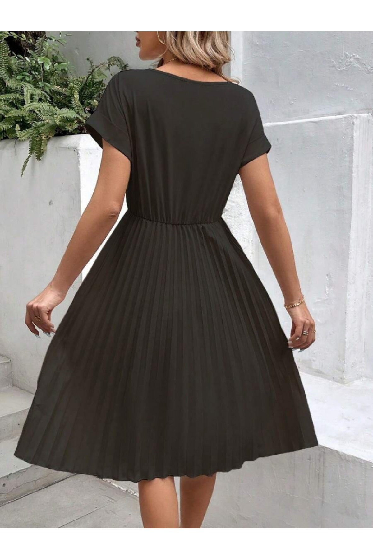 Women's Short Sleeve Open Collar Elastic Waist Pleated Short Imported Crepe Dress
