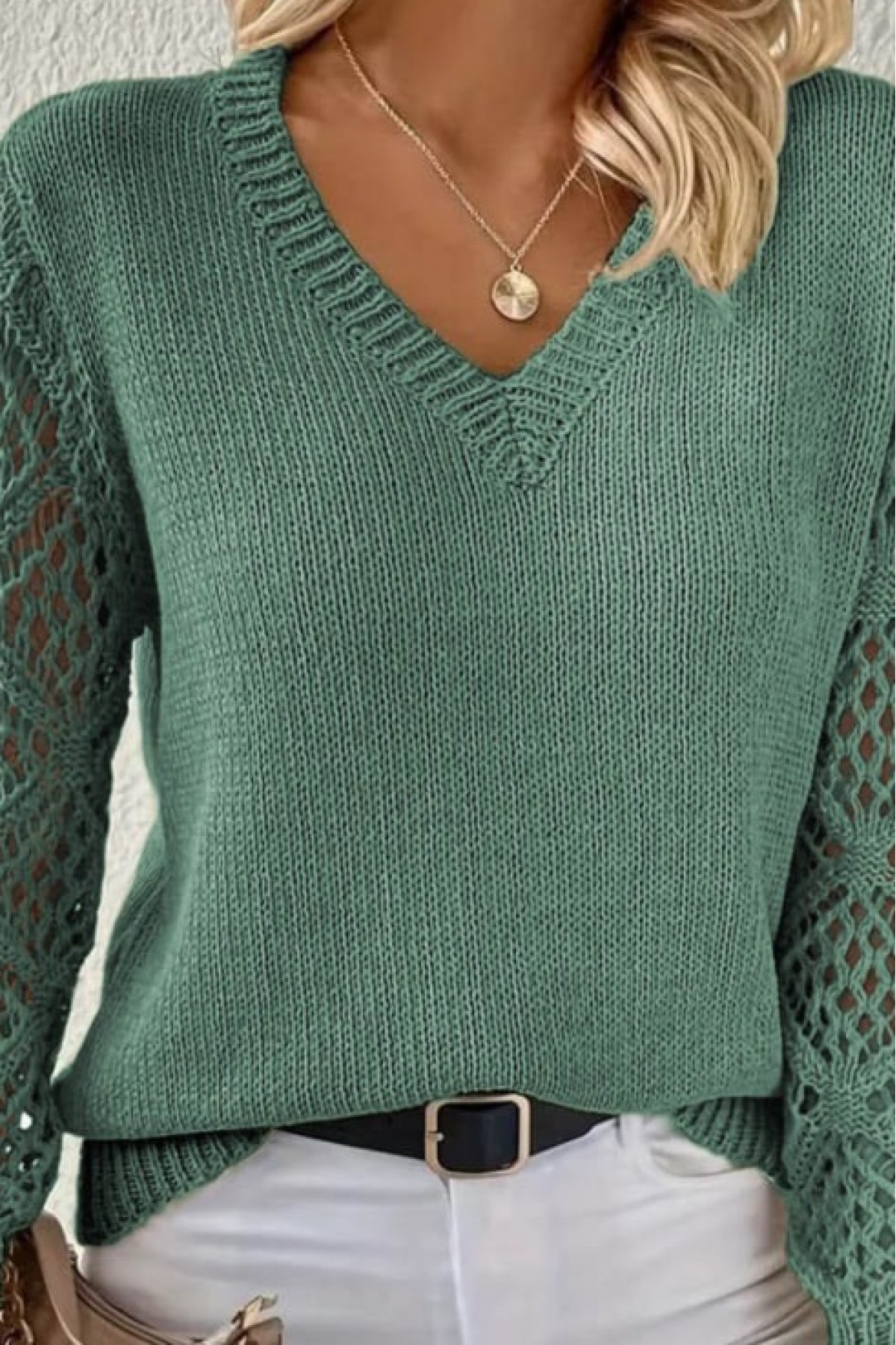 Women's Long Sleeve V-Neck Armhole Diamond Pattern Detailed Knitwear Sweater