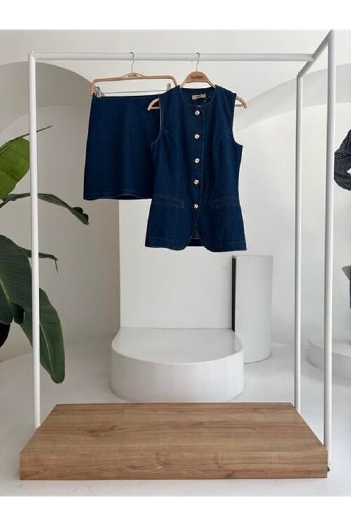 Kolsuz Yelekli Mini Etekli Denim Takım 10164