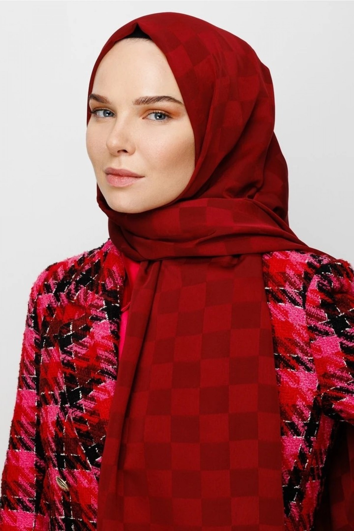 Checkerboard Pattern Silky Jacquard Shawl 