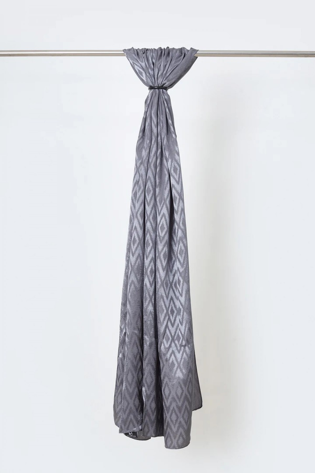 Tile Pattern Shiny Jacquard Shawl 