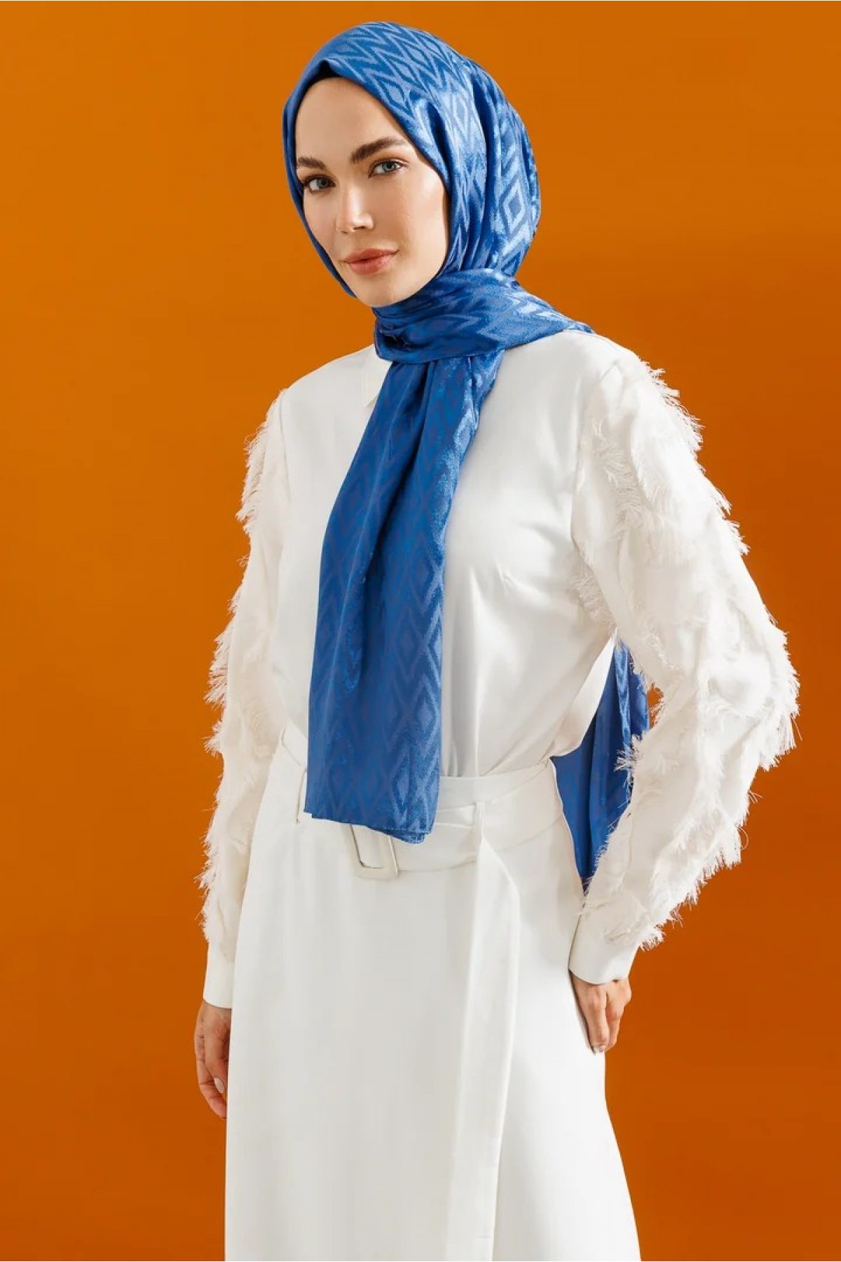 Tile Pattern Shiny Jacquard Shawl 