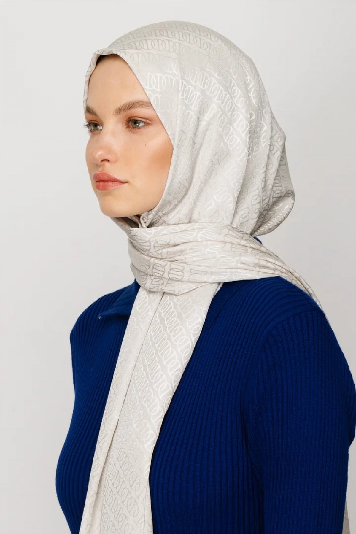 Forever Pattern Shiny Jacquard Scarf 