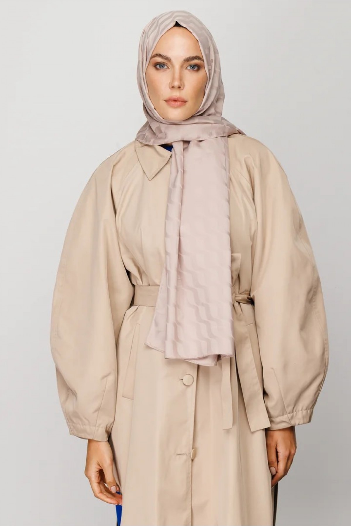 وشاح جاكار حريري بنمط موجي 
