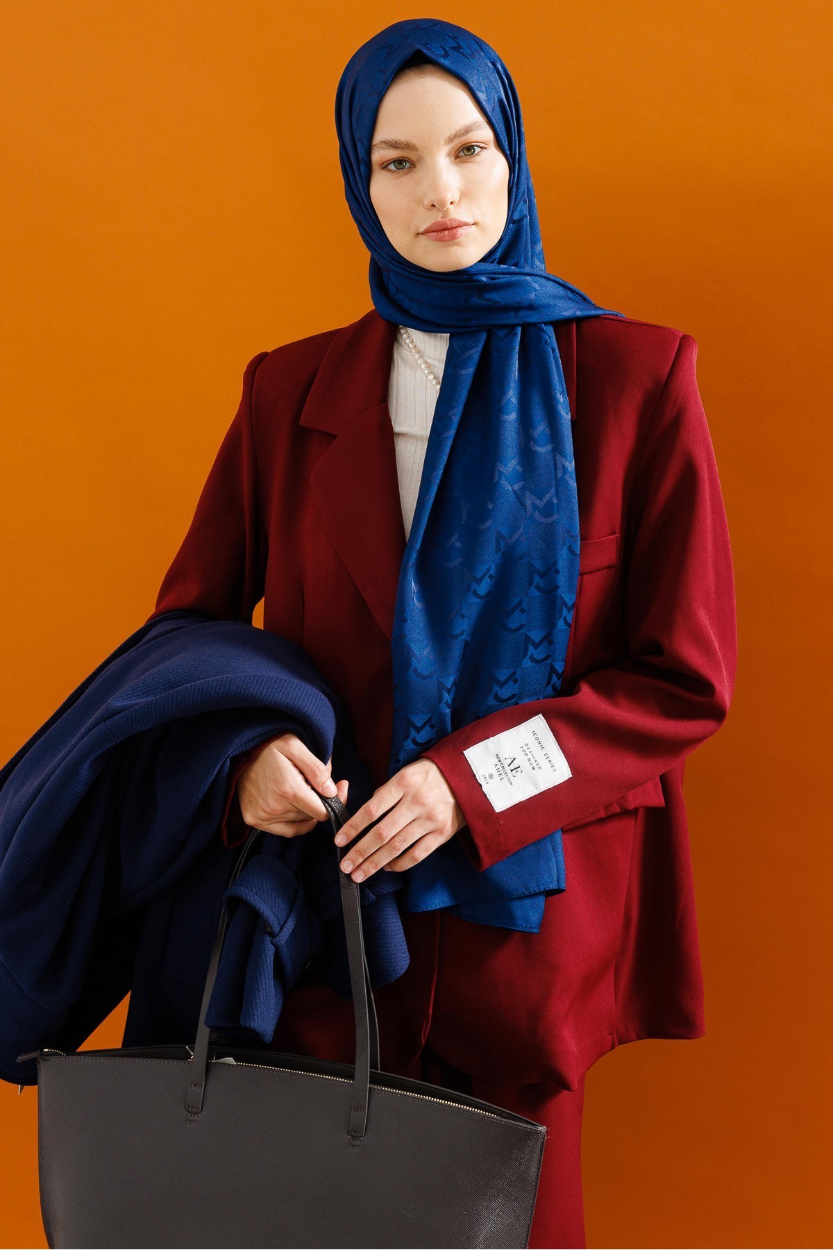 MC Pattern Jacquard Shawl 
