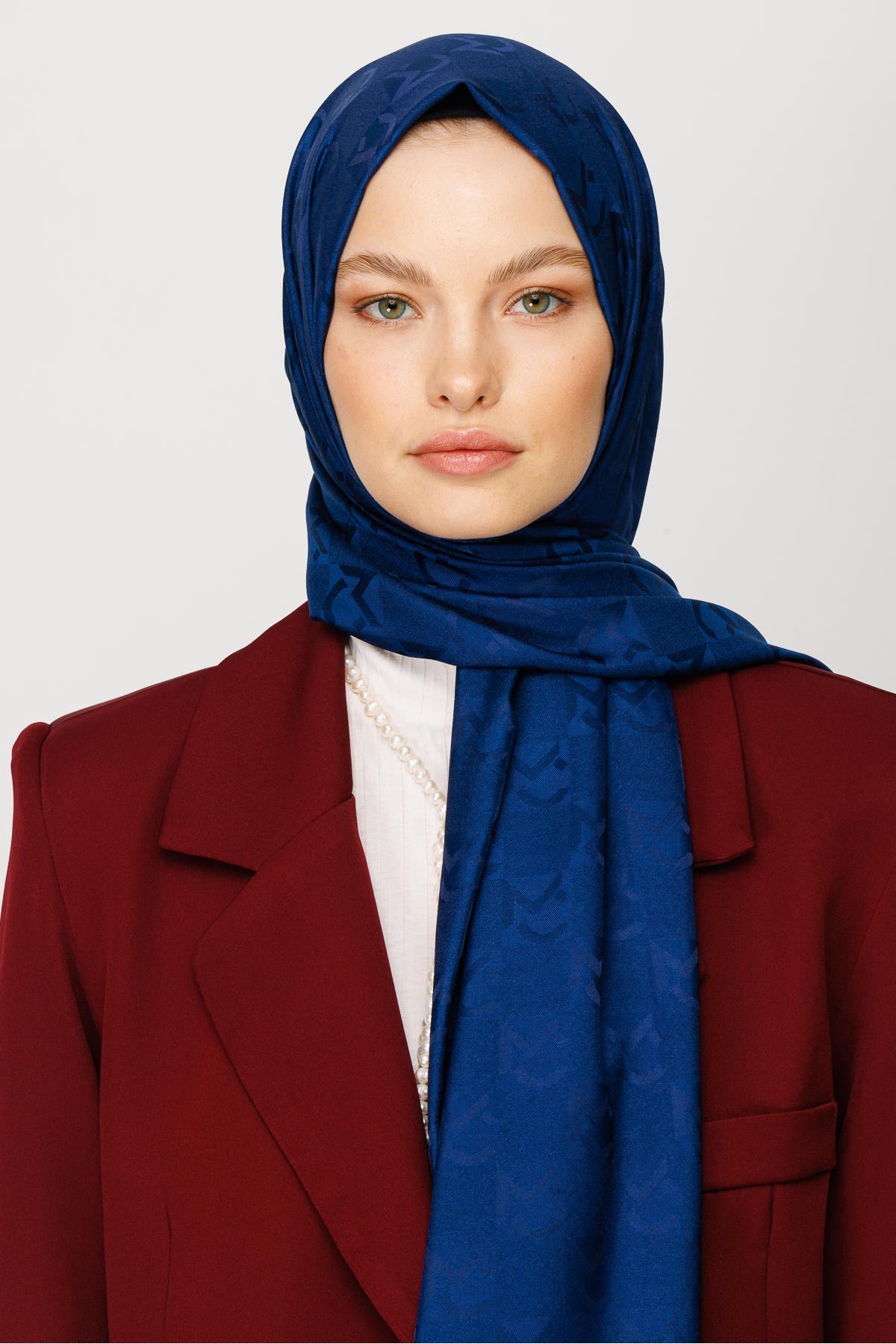 MC Pattern Jacquard Shawl 