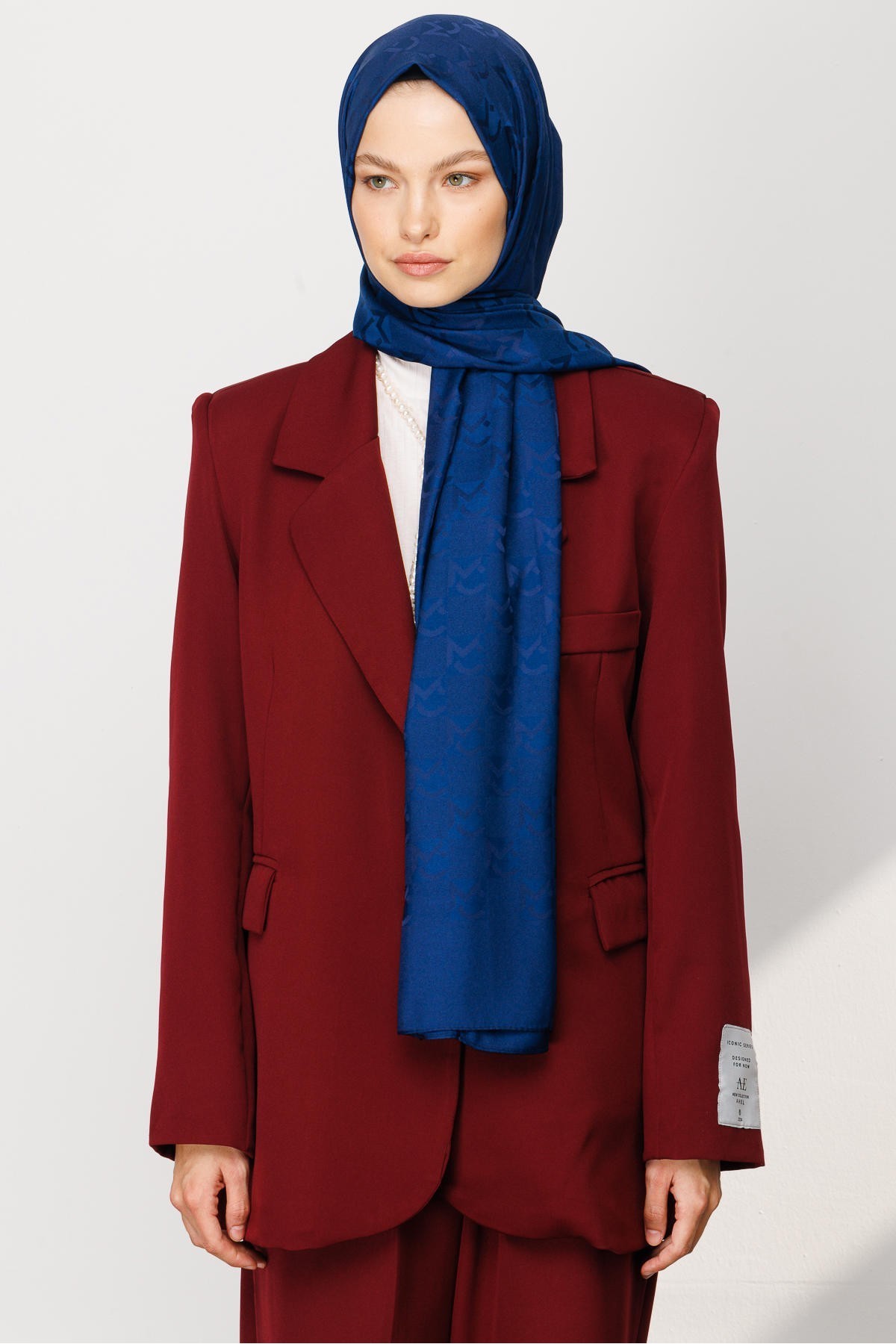 MC Pattern Jacquard Shawl 