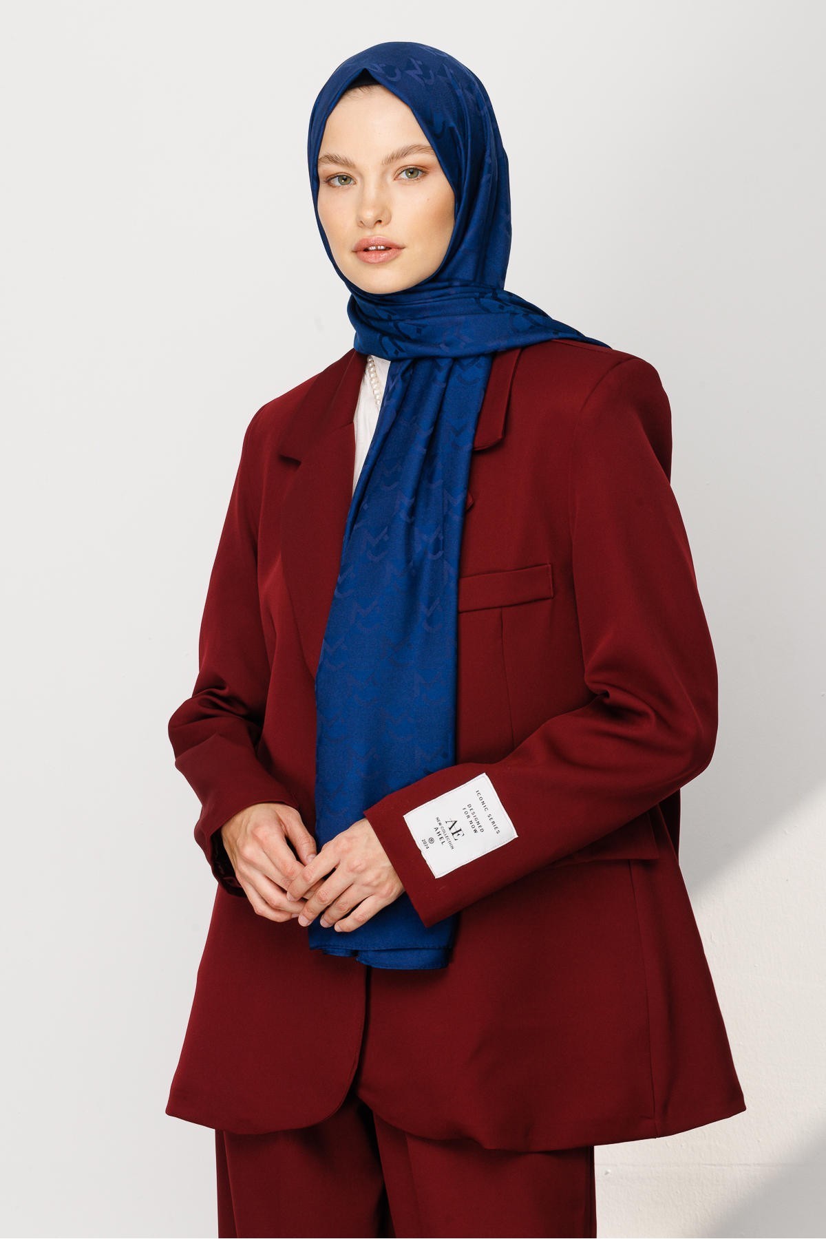 MC Pattern Jacquard Shawl 
