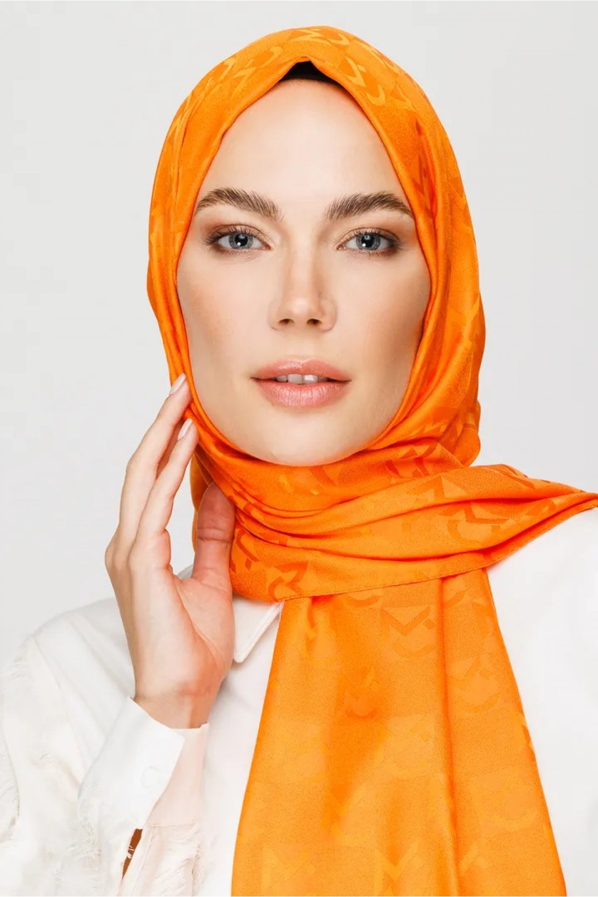 شال جاكار بنمط MC 