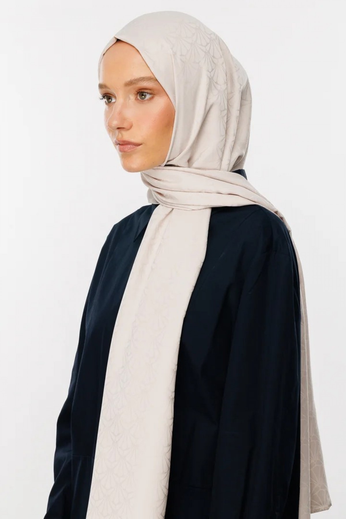 Lotus Pattern Silky Jacquard Scarf 