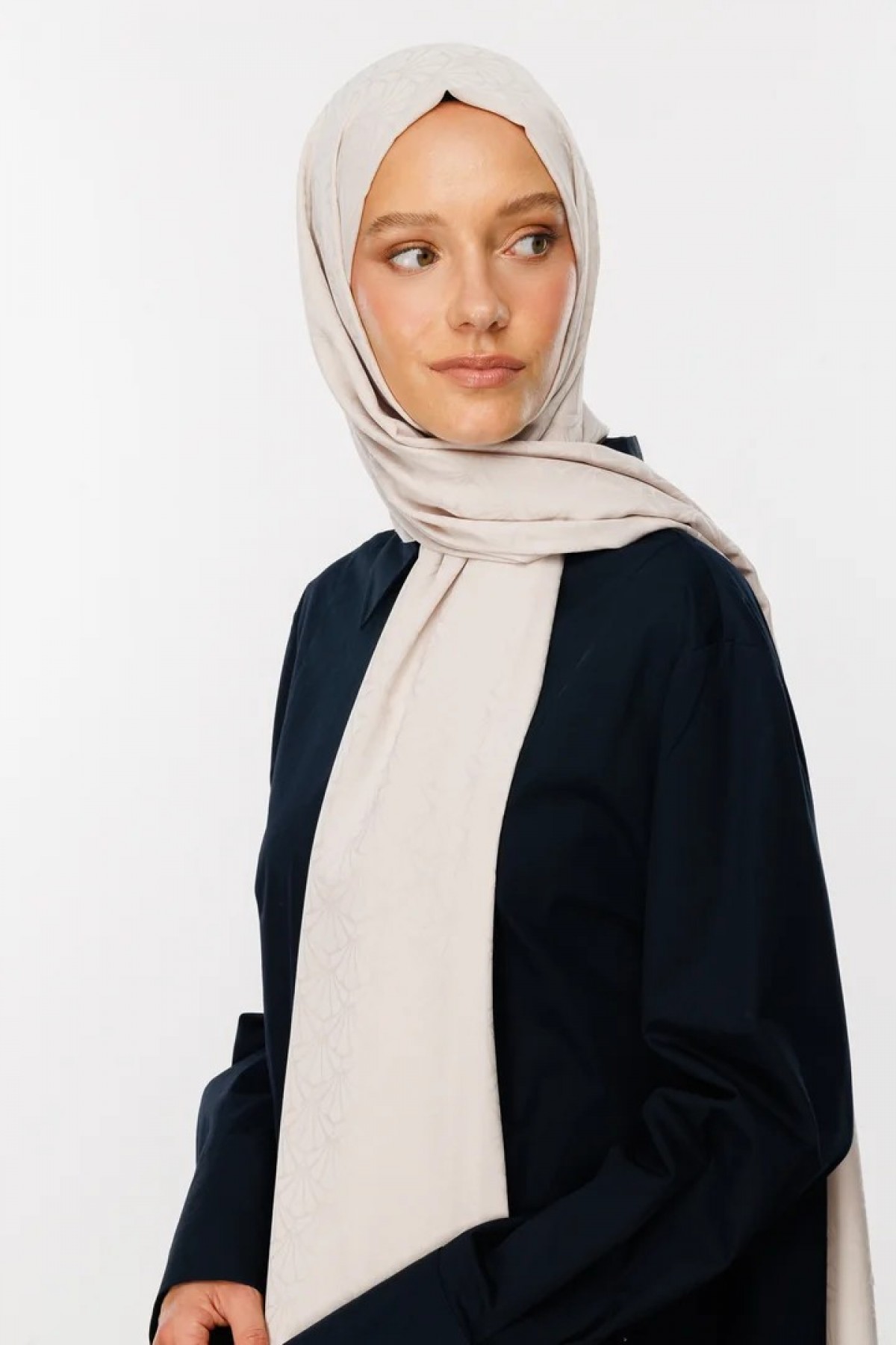 Lotus Pattern Silky Jacquard Scarf 