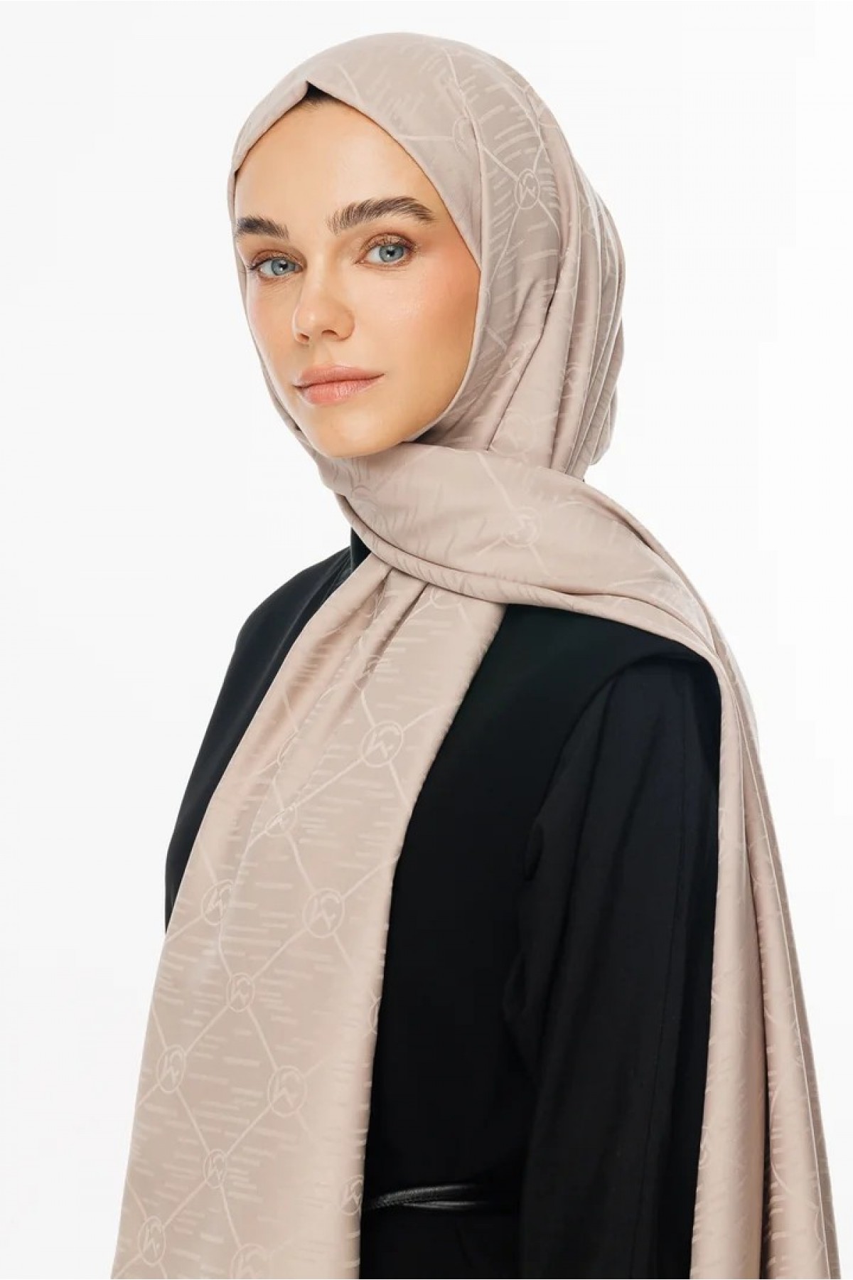 شال جاكار بتصميم القمر 