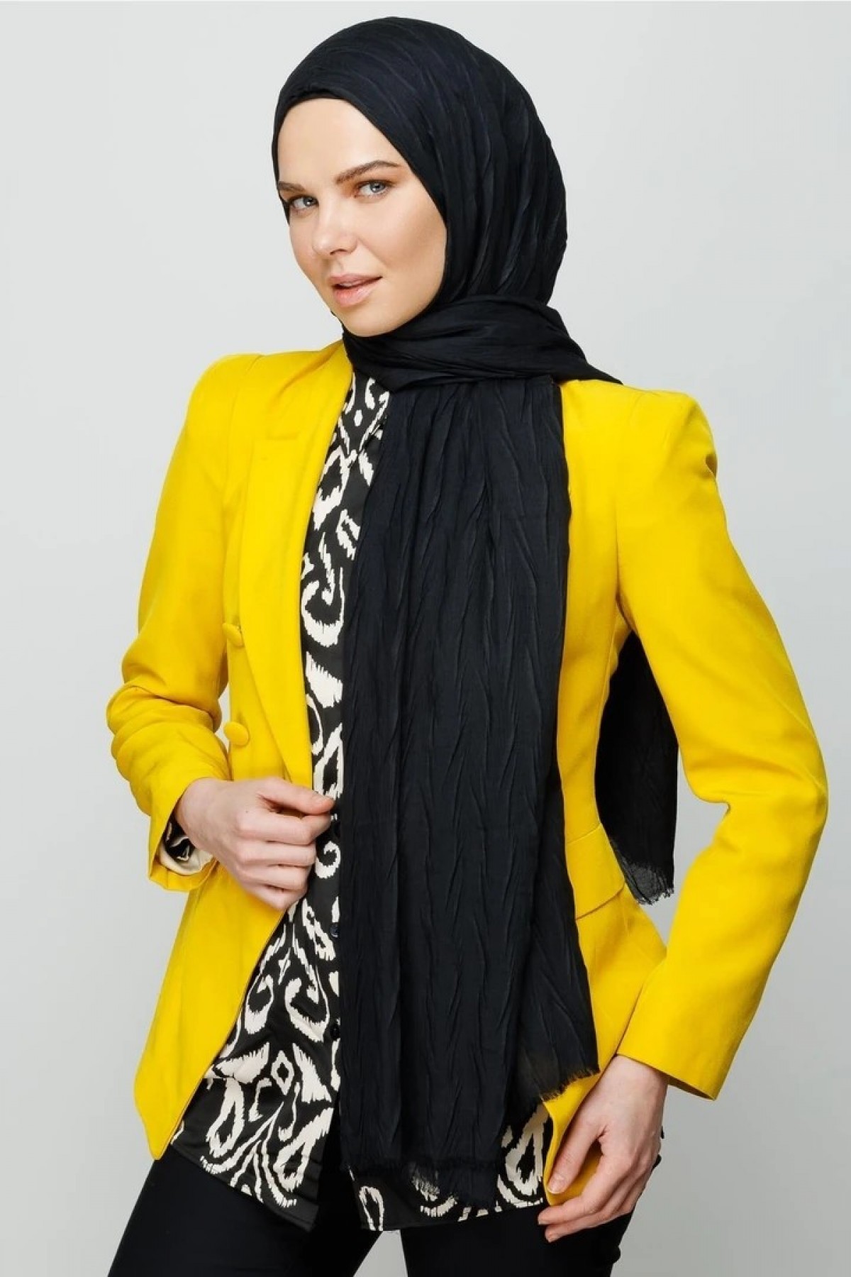 شال من الخيزران المطوي 