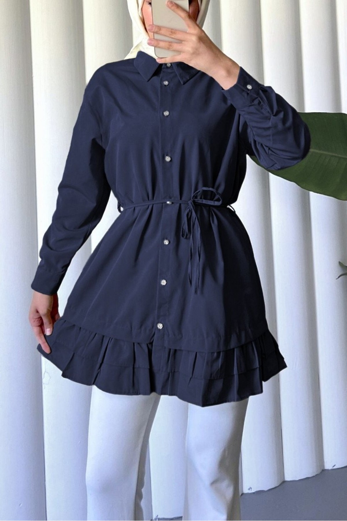 Poplin Shirt Tunic with Folded Ruffle Hem and Buttons -Navy blue