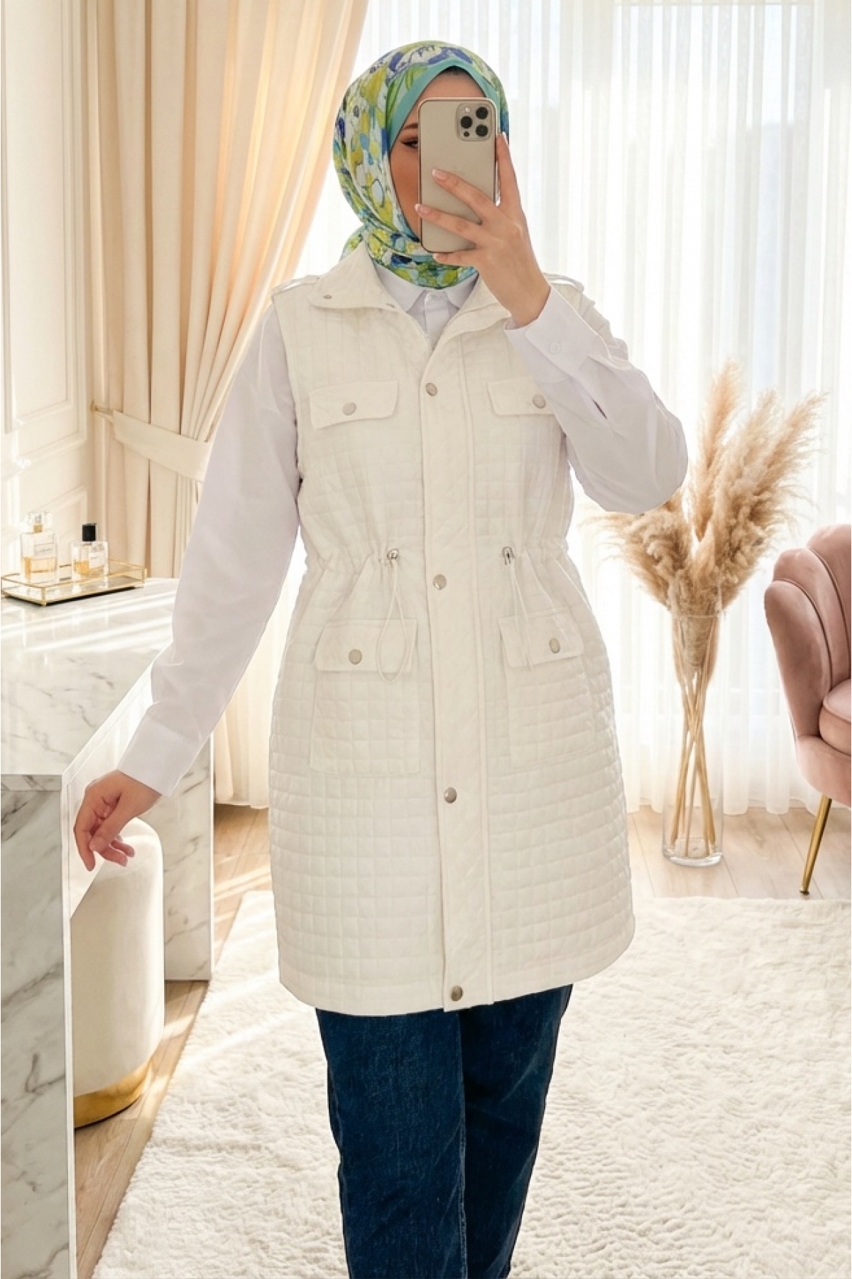Quilted Vest with Elastic Waistband, Snap Buttons, and Four Pockets