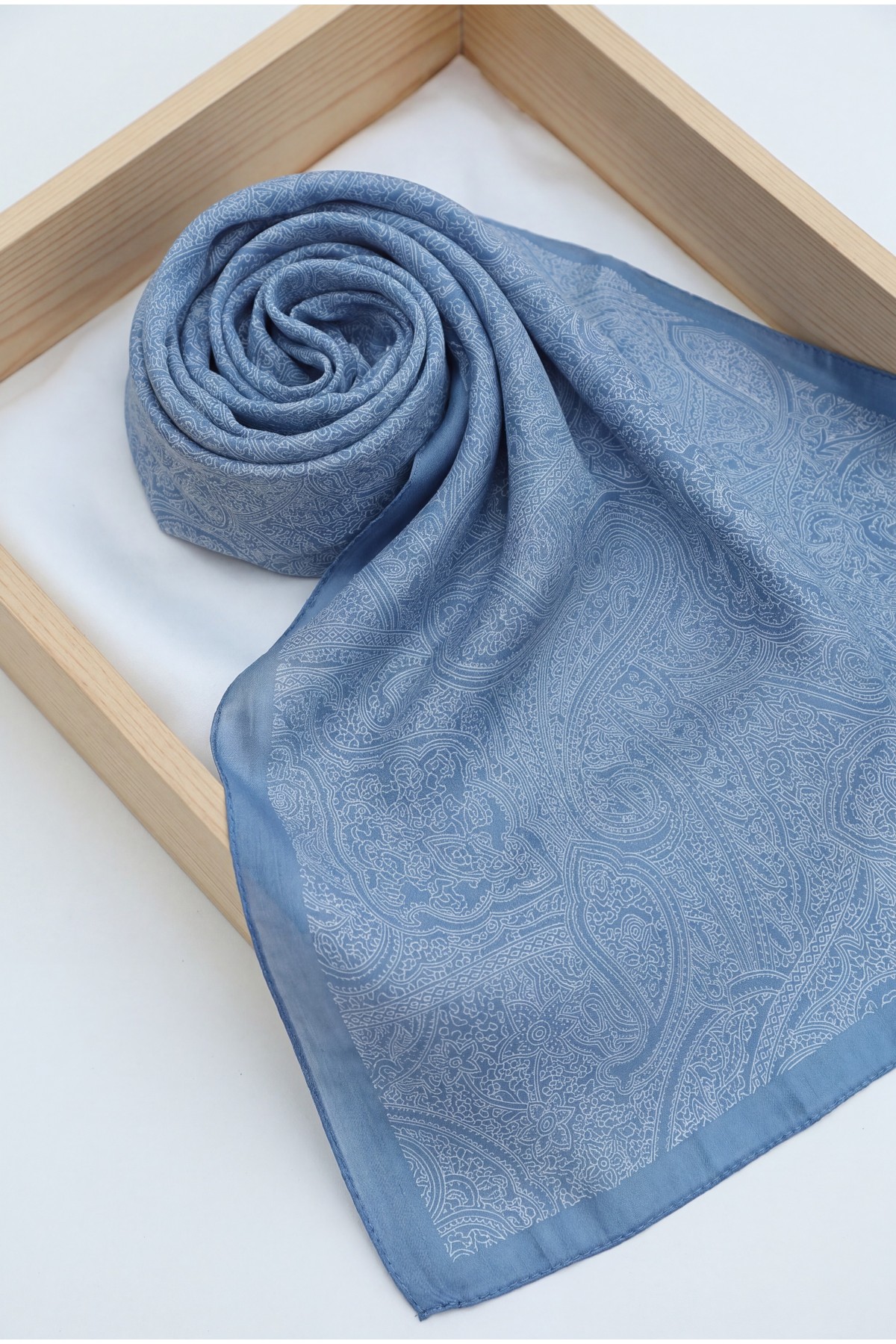 Fine Line Embroidered Cotton Scarf -Blue