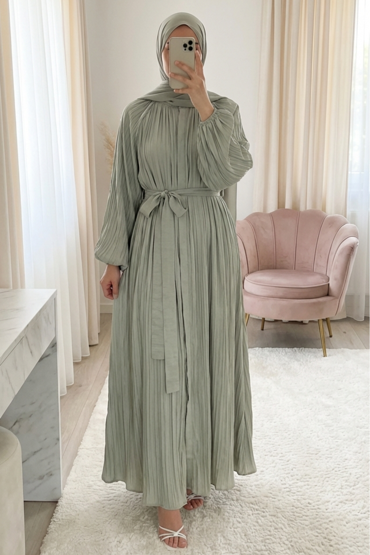 Women's Dress with Pleated Collar and Belt 